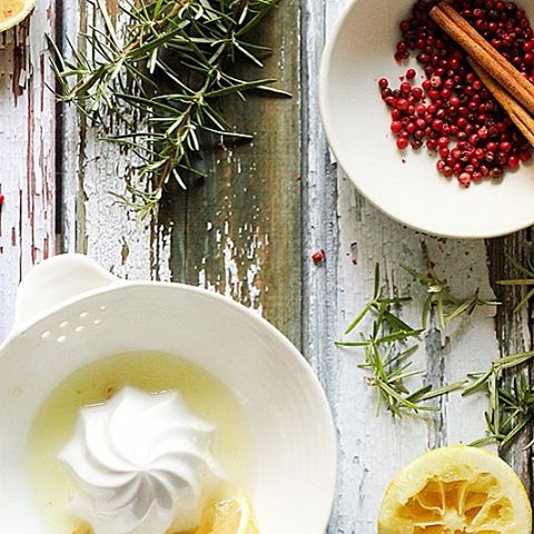  Making something delicious for the weekend. Happy Spring. #springishere #firstdayofspring #ingredients 
