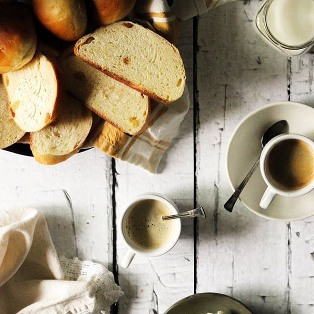  I’m a firm believer that aliens exist.  I also happen to hold strong beliefs that we forge, maintain and express connections through our food. And I think you agree. Yes? Which is why I'm super duper stoked to share Emily Richard's new book with you on the blog today along with a GIVEAWAY and a recipe for Braided Italian Egg & Raisin (Easter) Bread. It's bananas. Actually, it's raisins. Delicious, golden raisins.  Giveaway details: An autographed copy of Emily’s new book with Whitecap Books AND a a gnocchi board AND a three-piece Microplane Elite Grater/Zester set for the winner, so they have everything they need to start making Emily’s delicious recipes. And invite me over for dinner  To enter, just leave a comment and click the widget, easy peasy. Happy almost Easter lovely loves! #perlafamiglia #perlafamigliabloggers #cookbooks #giveaway #whitecapbooks #bread #ItalianBread 