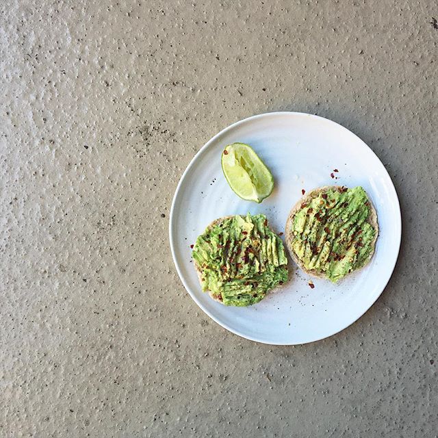  Simple lunch. Because avocados. #yum #fbcigers #simplicity #simplefood #avocadotoast #lunch #whatsforlunch #foodphotos #foodstagram #foodphotographer #toast 