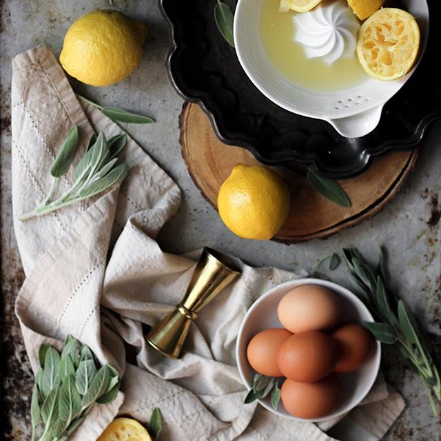 It's beginning to look a lot like Christmas 🍋🎄❤️ #JustAddAlcohol #christmascheer #christmascocktails #wintercocktails