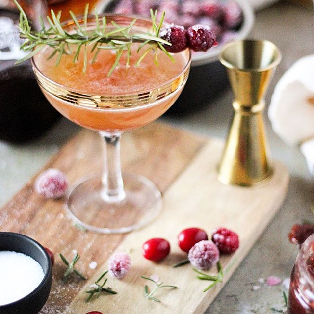 ‘Tis the season for whiskey. 🥃✨💕 And for not wearing pants in front of a roaring fire, glass in hand. But let’s be real - I hate pants. So every season be the season to not wear them. Pants are the worst. What’s not the worst? My Winter Wonderjam Whiskey Smash. My gal Melanie who owns @saltspringkitchenco makes the secret ingredient - Winter Wonderjam. It’s pure magic, kids. ✨❄️✨ Not even kidding - go buy some of her jam. Or any of her preserves - you’ll thank me. ❤️ And then make this drink! I do every year. A few times, actually. .
.
RECIPE: .
.
INGREDIENTS:
.
1 Tbsp Winter Wonderjam 
2 shots bourbon
2 Tbsp orange juice (approx 1 orange)
Ice
1/3 C soda water or ginger beer (depending how sweet or how boozy tasting you like your cocktails)
.
.
INSTRUCTIONS:
.
1. Spoon preserves, bourbon and orange juice into a cocktail mixer or large mason jar.
2. Top half way up the container with ice cubes.
3. Cover and shake with enthusiasm for 30 seconds.
4. Strain into a cocktail glass, top with soda or ginger beer and serve with garnish. I use boozy cranberries (recipe on the blog - link in profile.)
.
.
.
Bottoms up, friends! 🥃🙌🏻😘