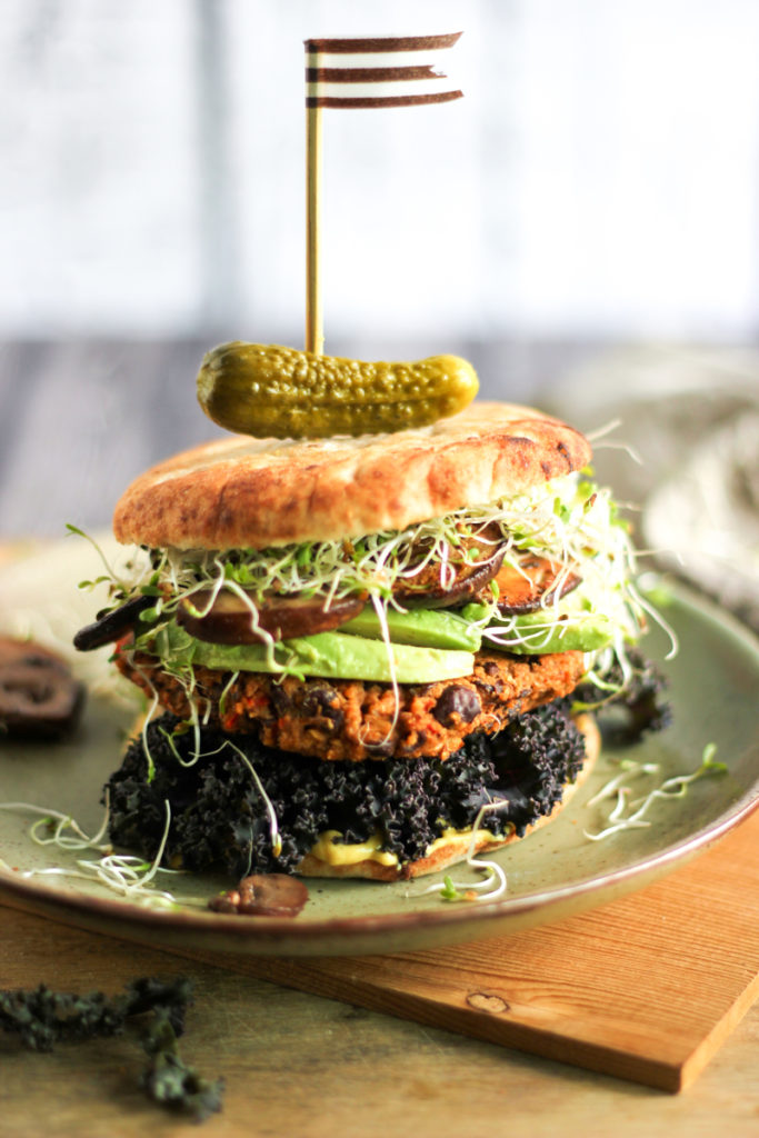 Black Bean Burgers - Veggie Burgers - SheEats.ca 